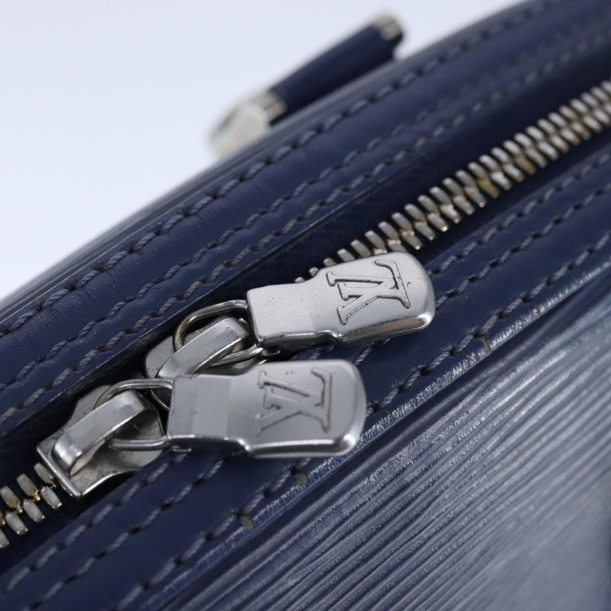 Louis Vuitton Jasmine