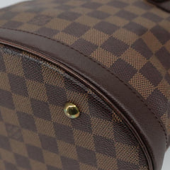 Louis Vuitton Marais