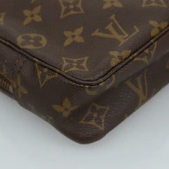 Louis Vuitton Trousse de Toilette 18