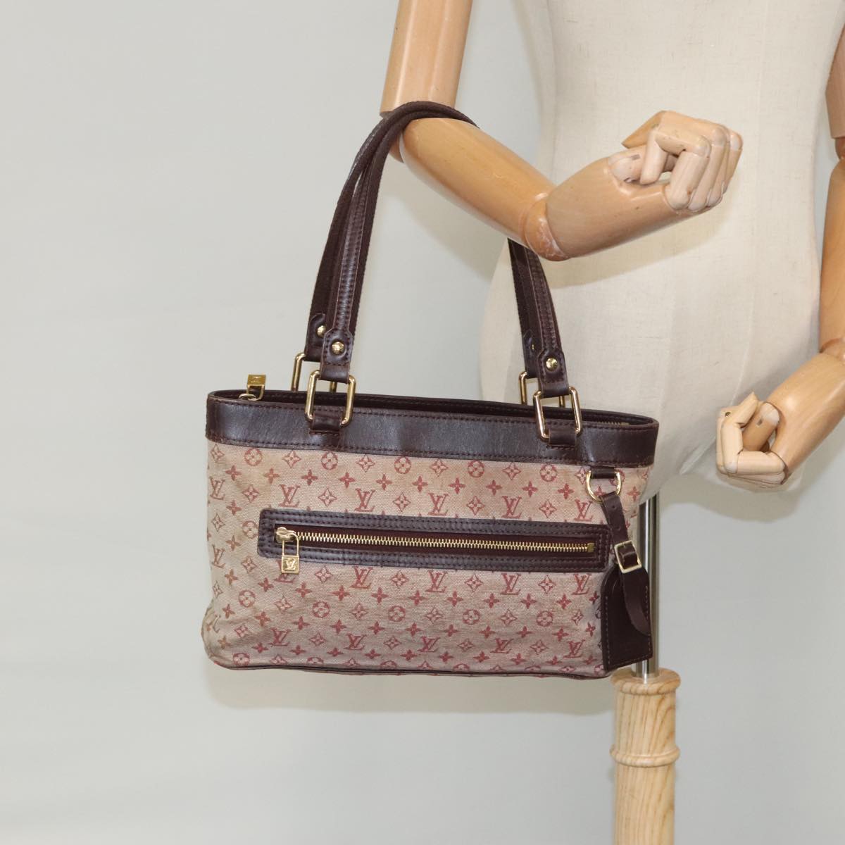 Louis Vuitton Lucile