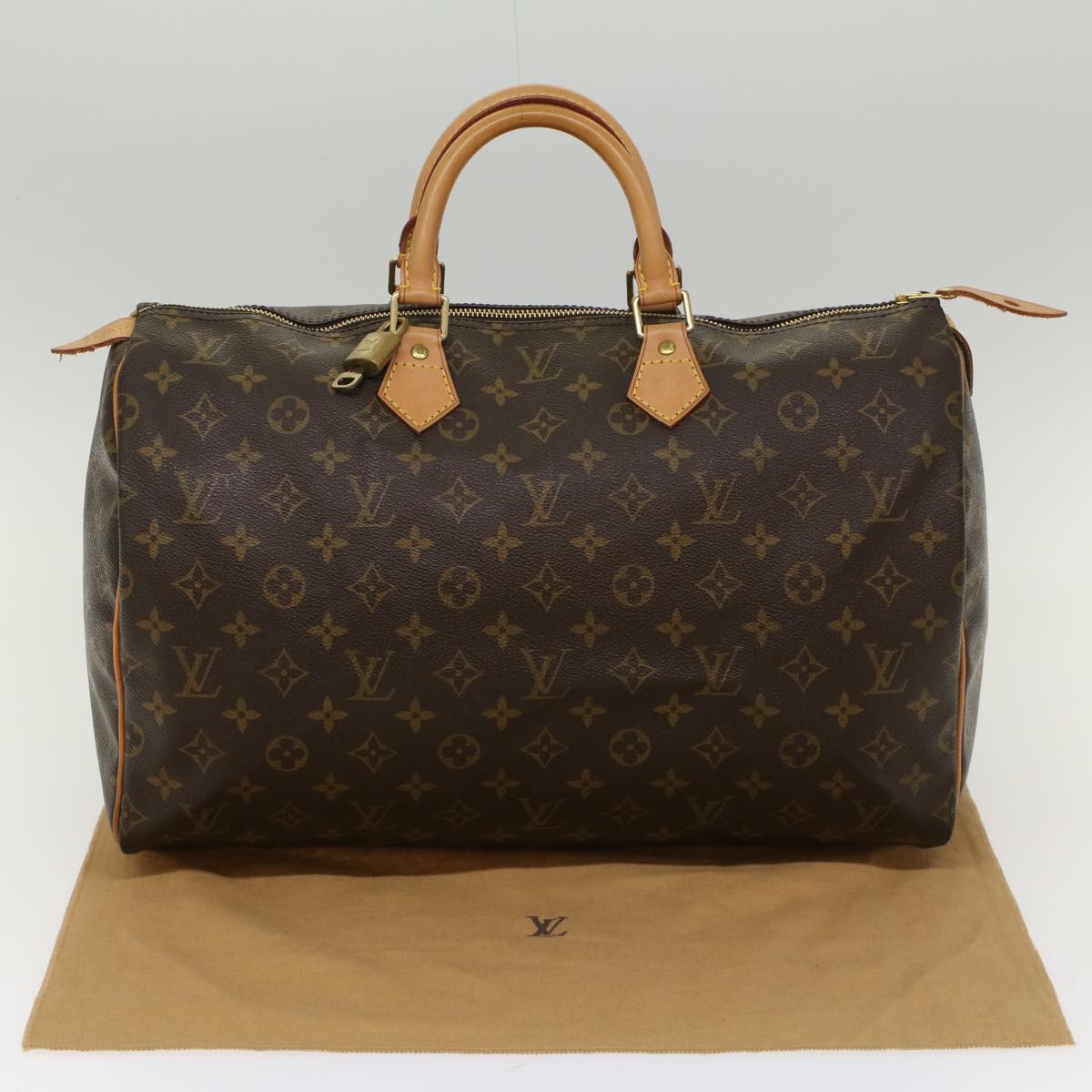 Louis Vuitton Speedy