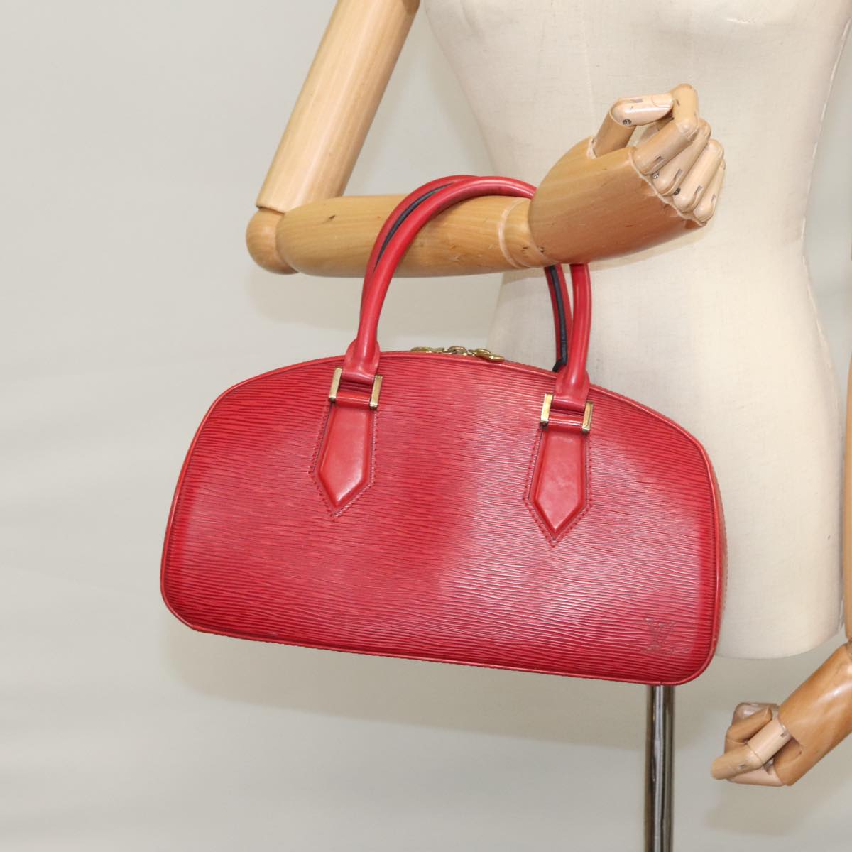 Louis Vuitton Jasmine
