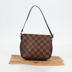 Louis Vuitton Trousse makeup