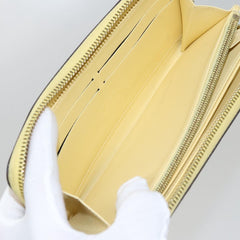 Louis Vuitton Zippy wallet
