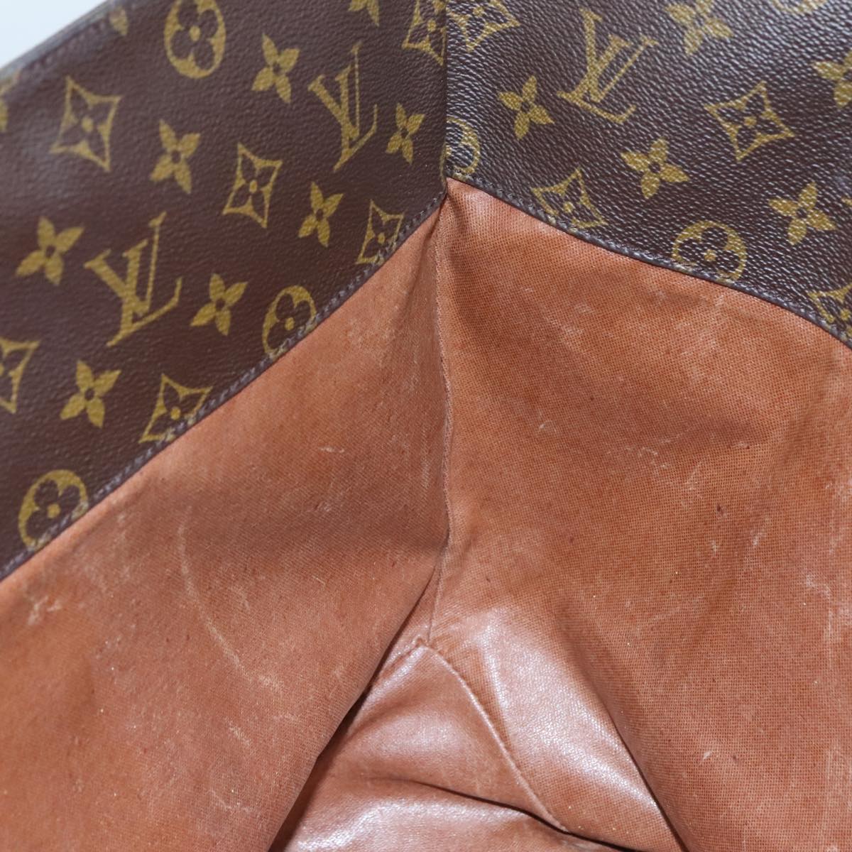 Louis Vuitton Shopping