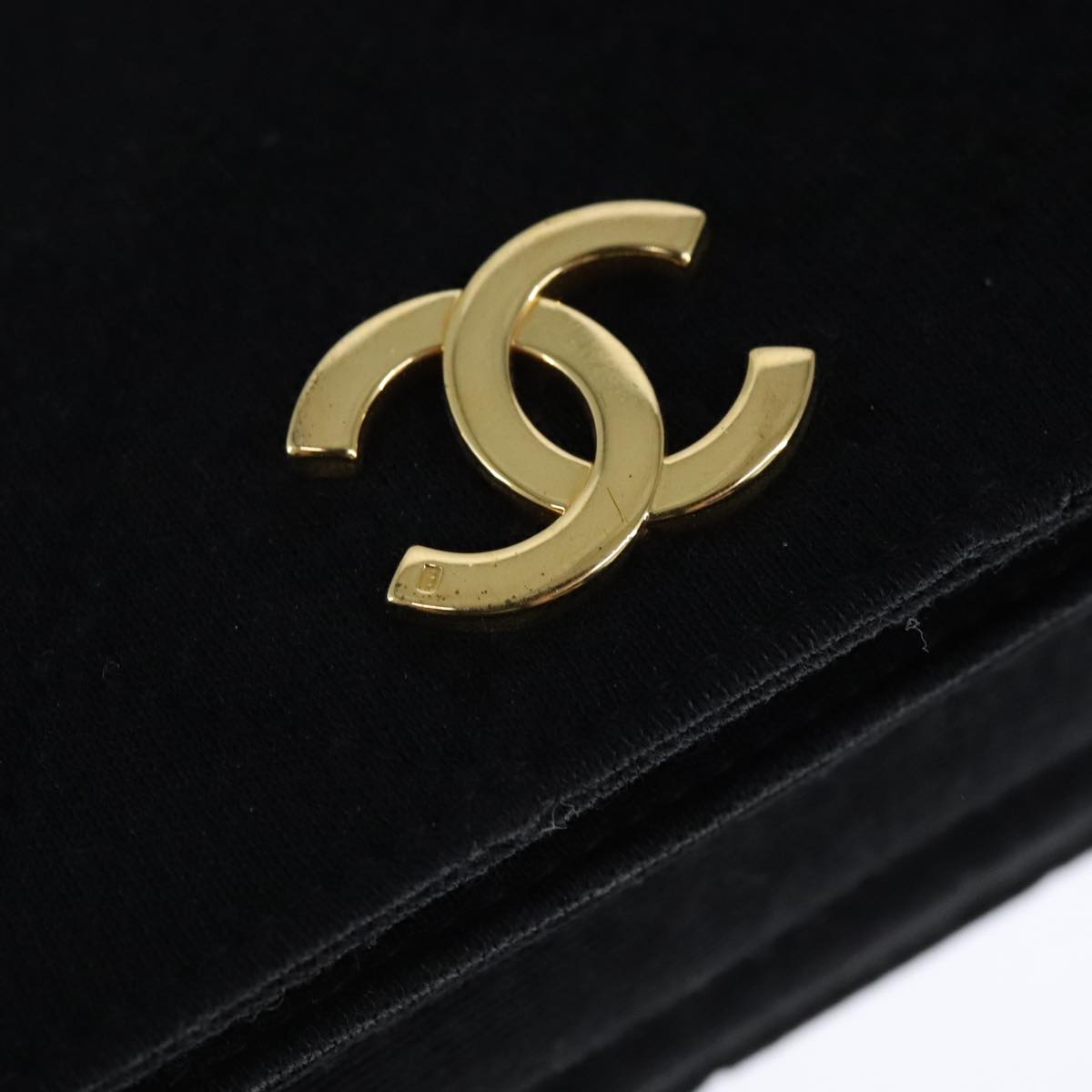 Chanel Wallet On Chain