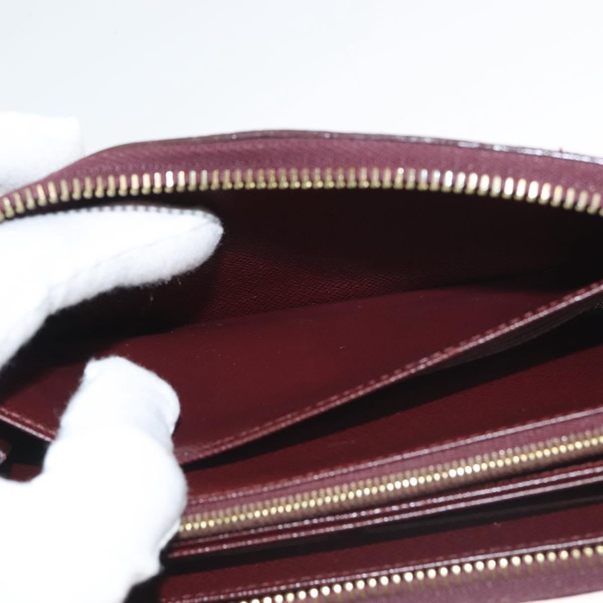 Louis Vuitton Zippy wallet