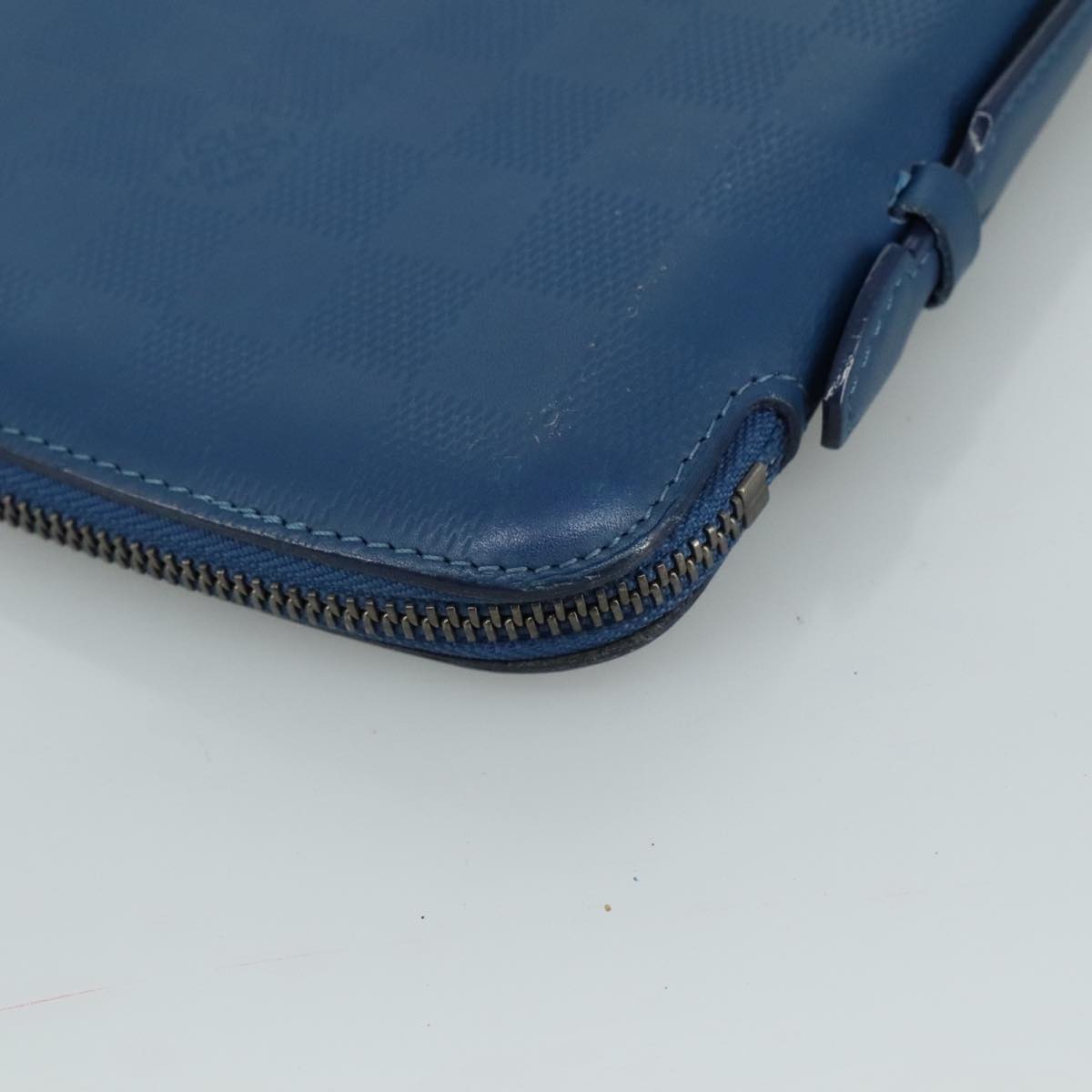 Louis Vuitton Atholl