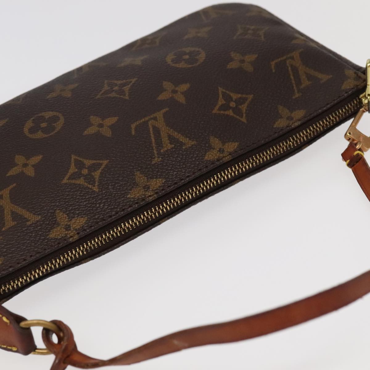 Louis Vuitton Pochette Accessoire