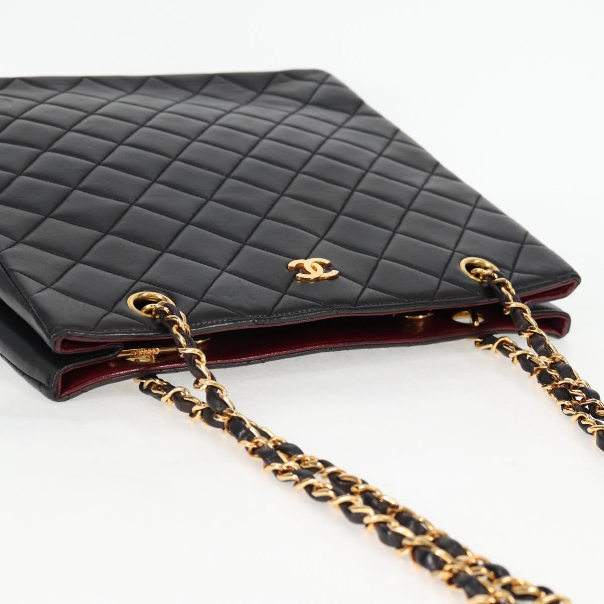 Chanel Shopping