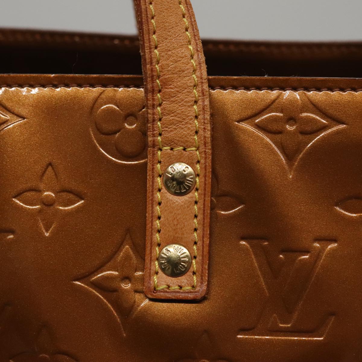 Louis Vuitton Reade