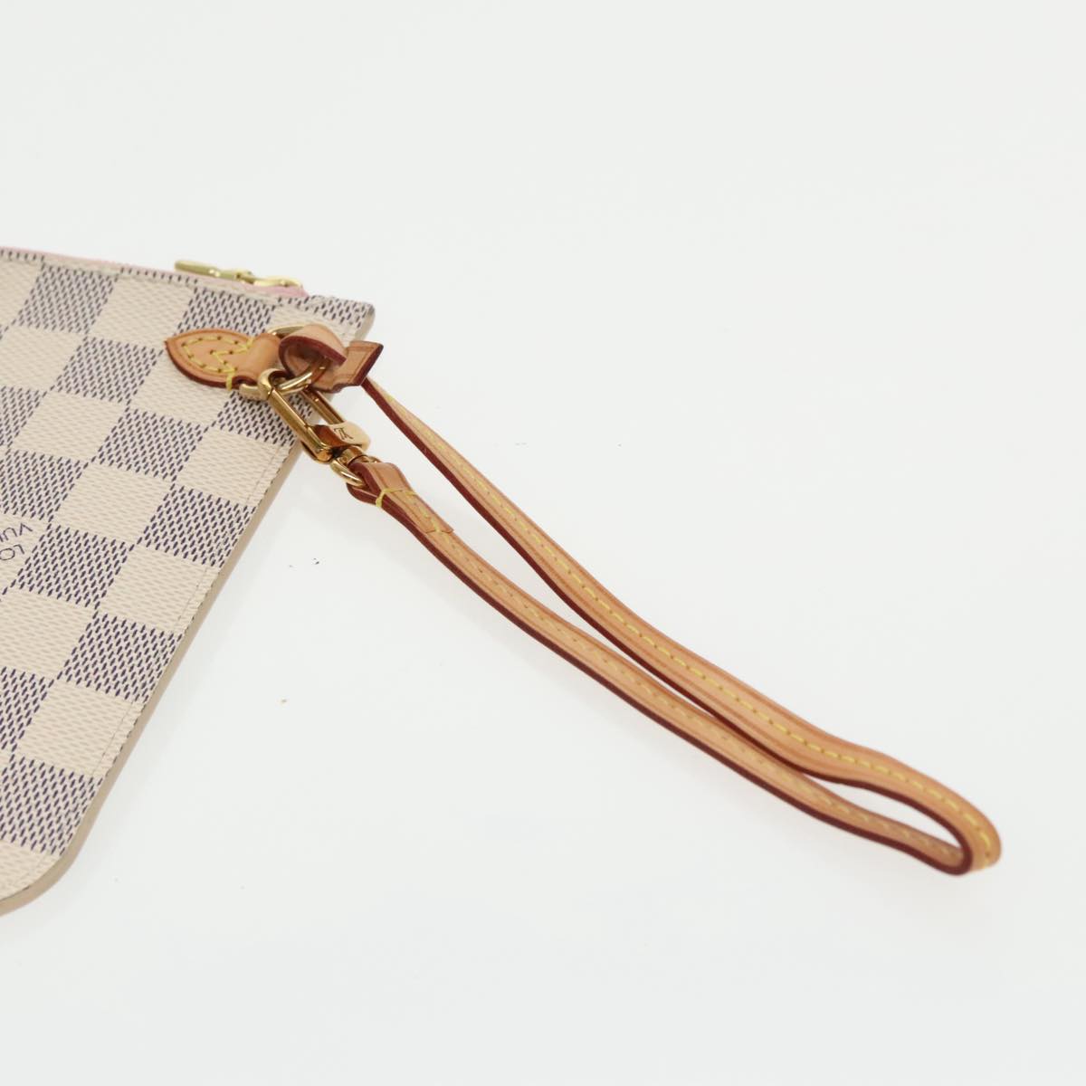 Louis Vuitton Neverfull pouch