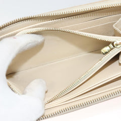 Louis Vuitton Zippy wallet