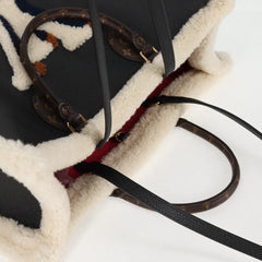 Louis Vuitton On The Go
