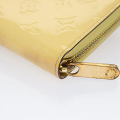 Louis Vuitton Zippy wallet