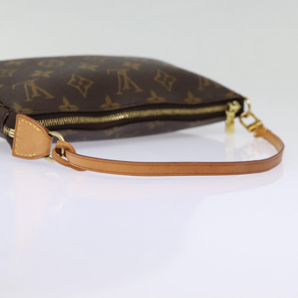 Louis Vuitton Pochette Accessoire