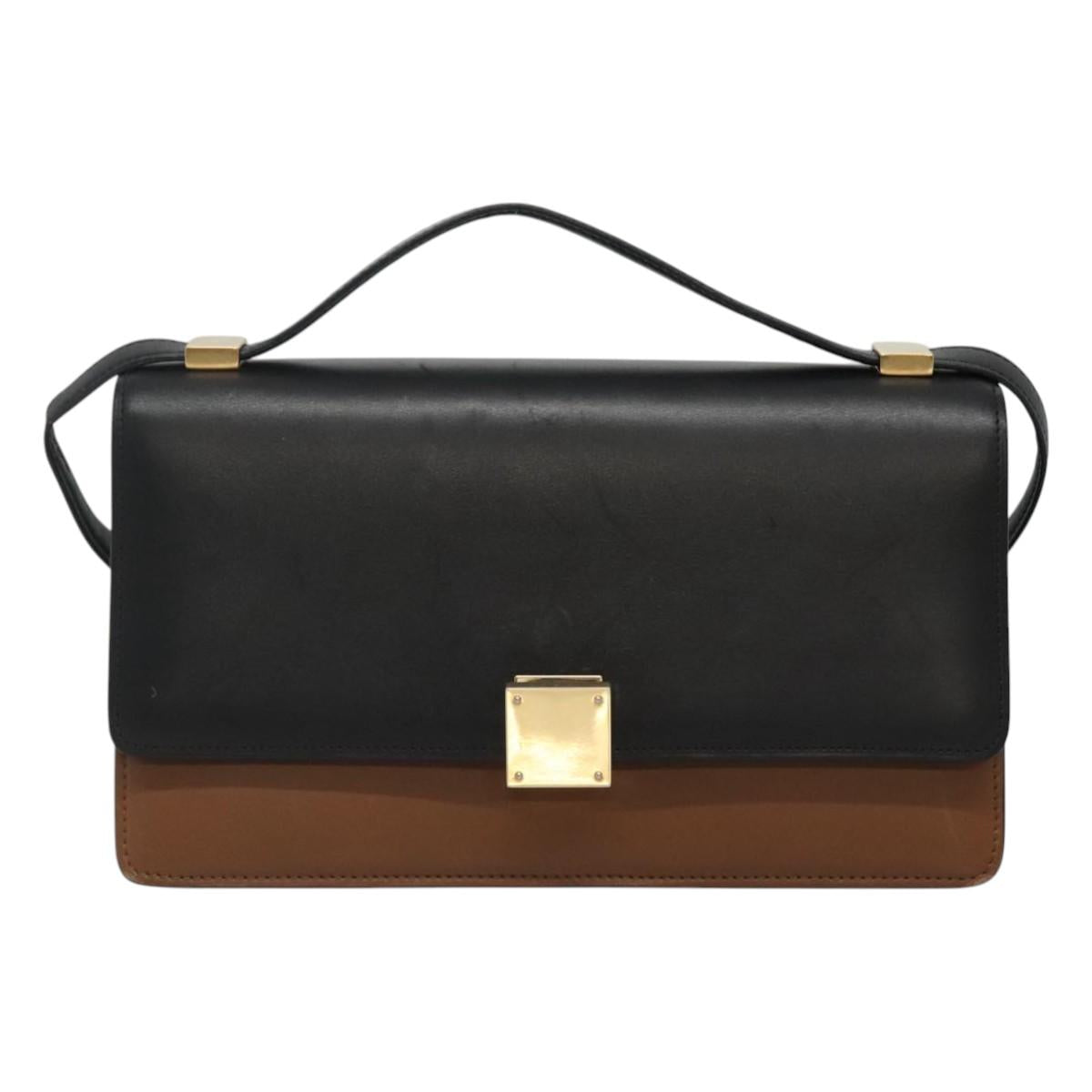 Céline Case flap