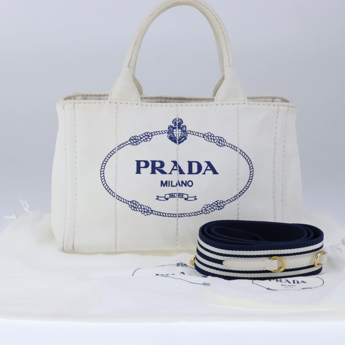 Prada Canapa