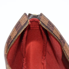 Louis Vuitton Trousse makeup