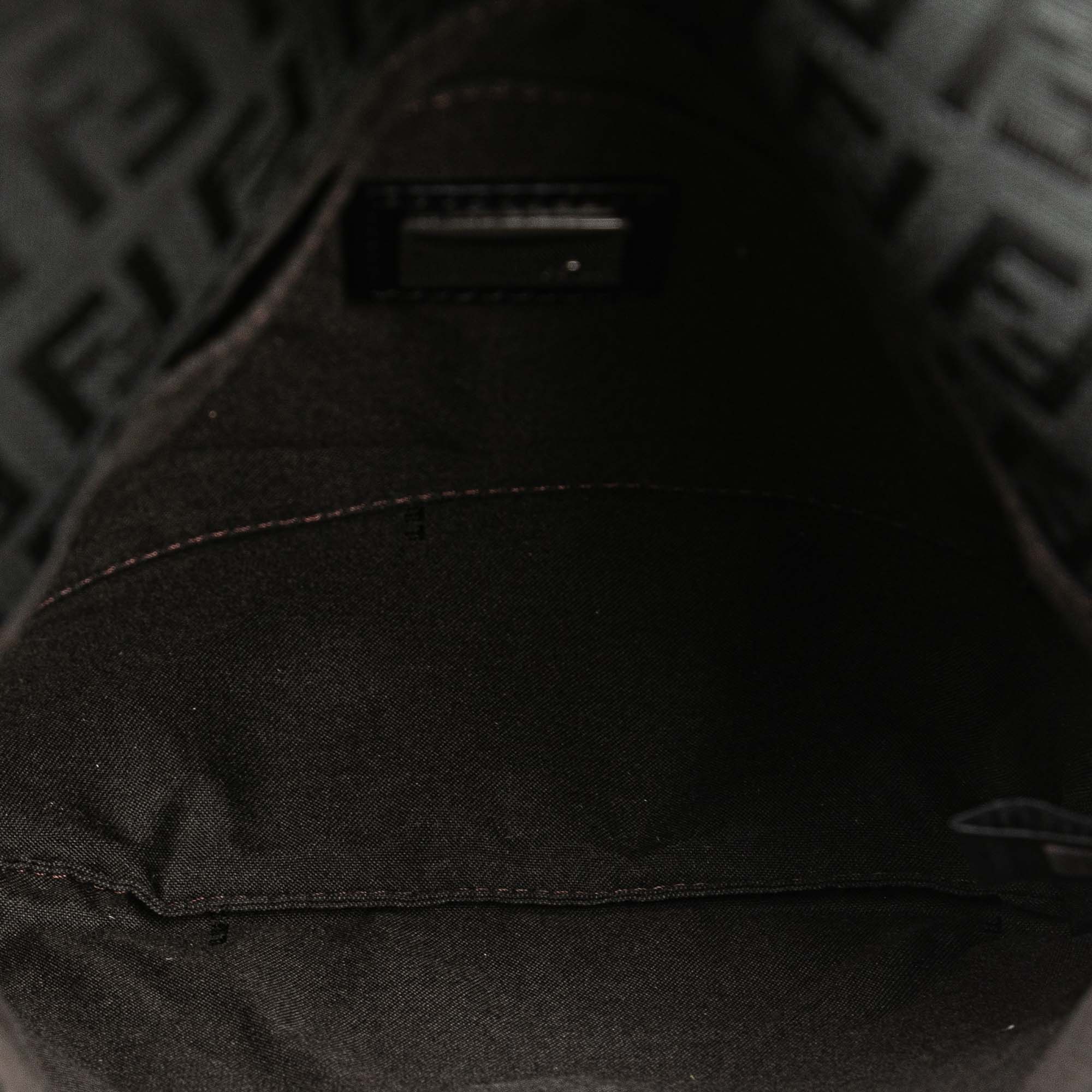 Zucchino Canvas Crossbody