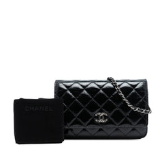 CC Quilted Patent Wallet On Chain