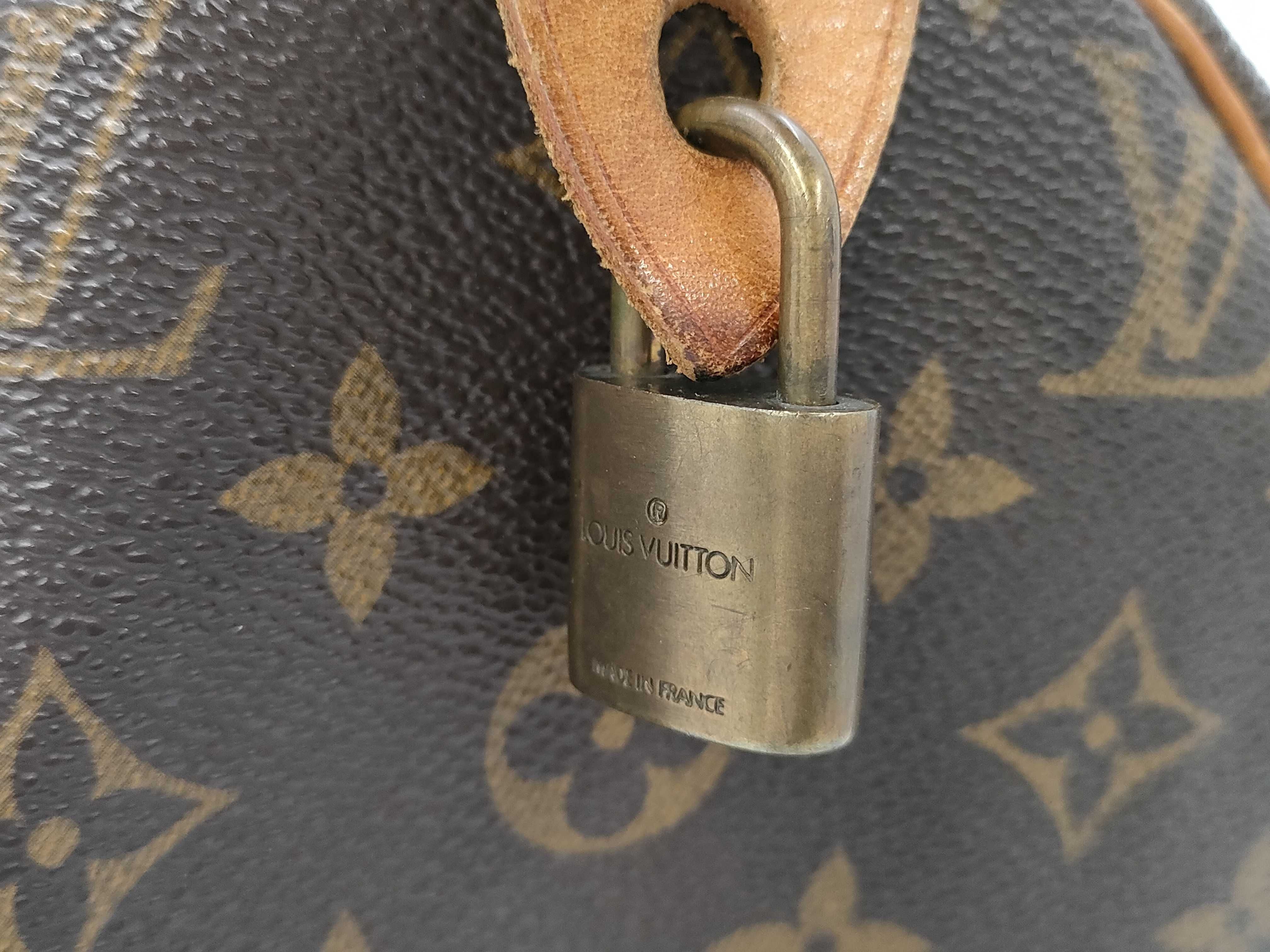 Louis Vuitton Speedy Handbag Monogram Canvas
