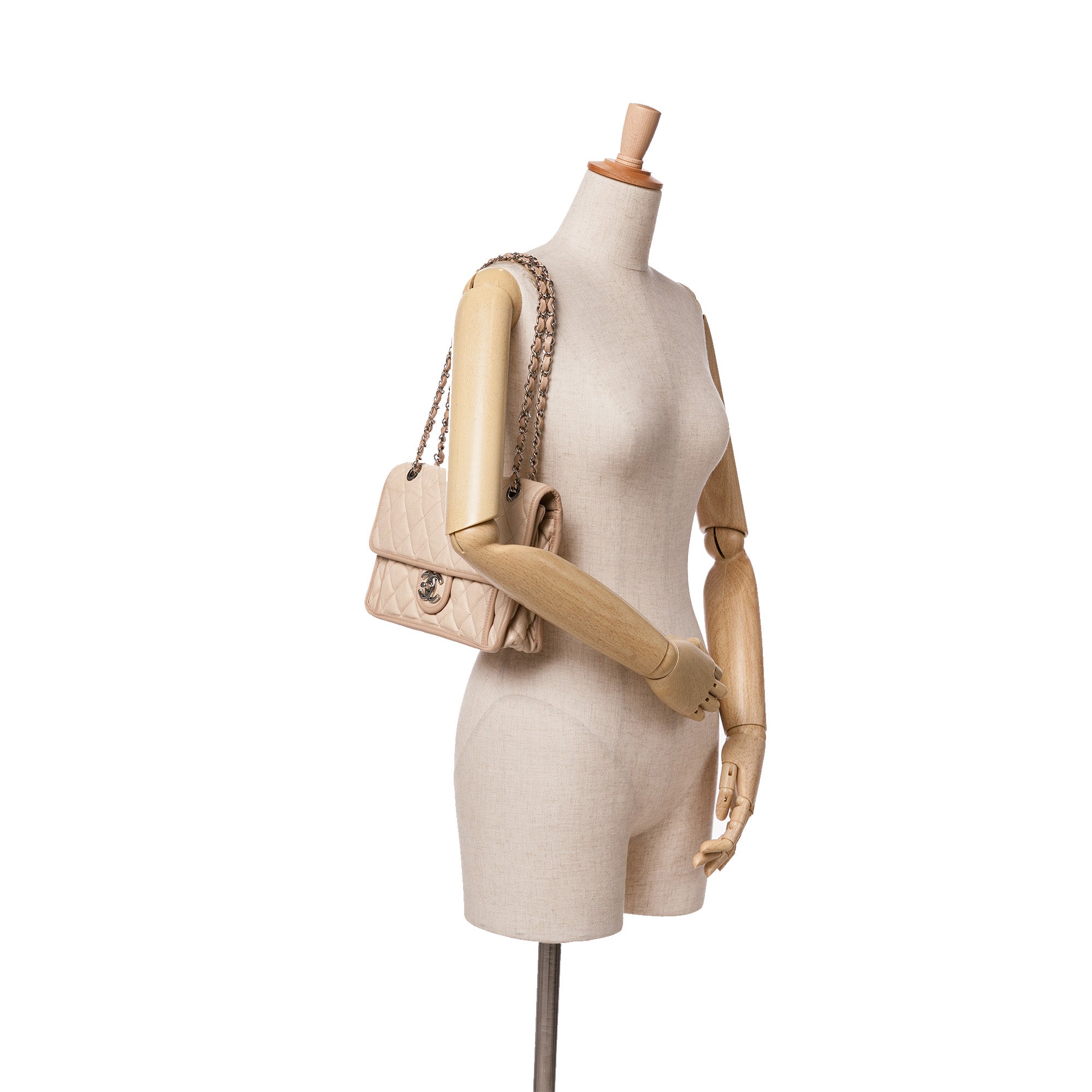 Medium Caviar French Riviera Flap