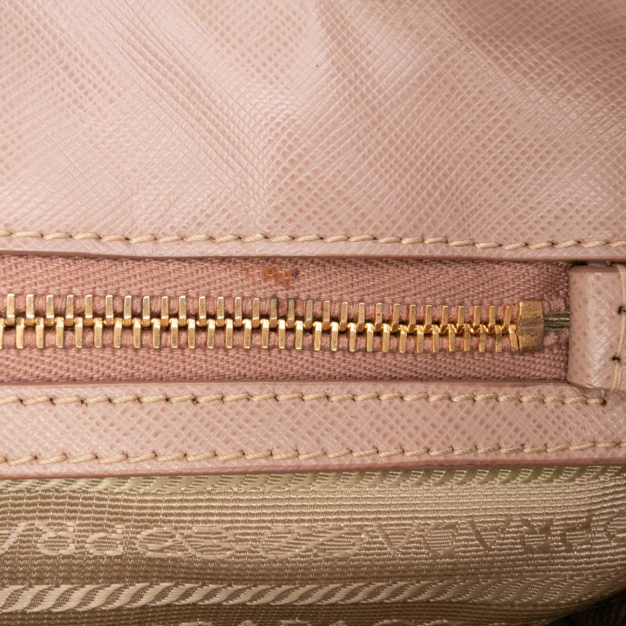 Medium Saffiano Lux Galleria Satchel