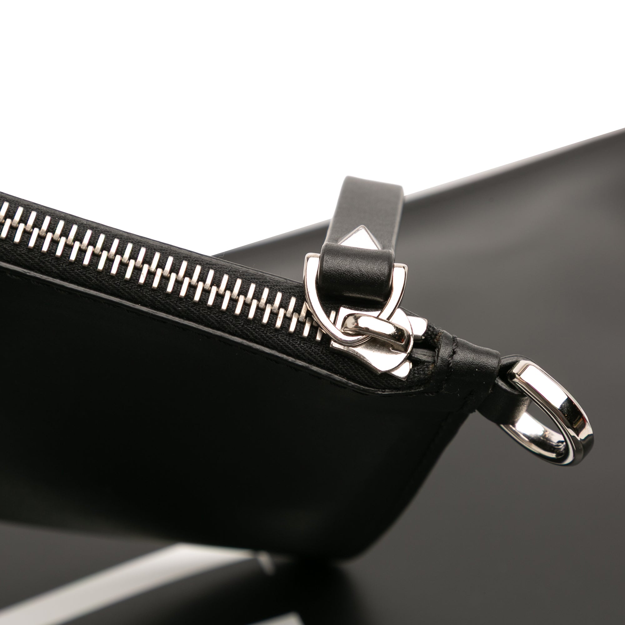 Leather Rockstud VLTN Tote