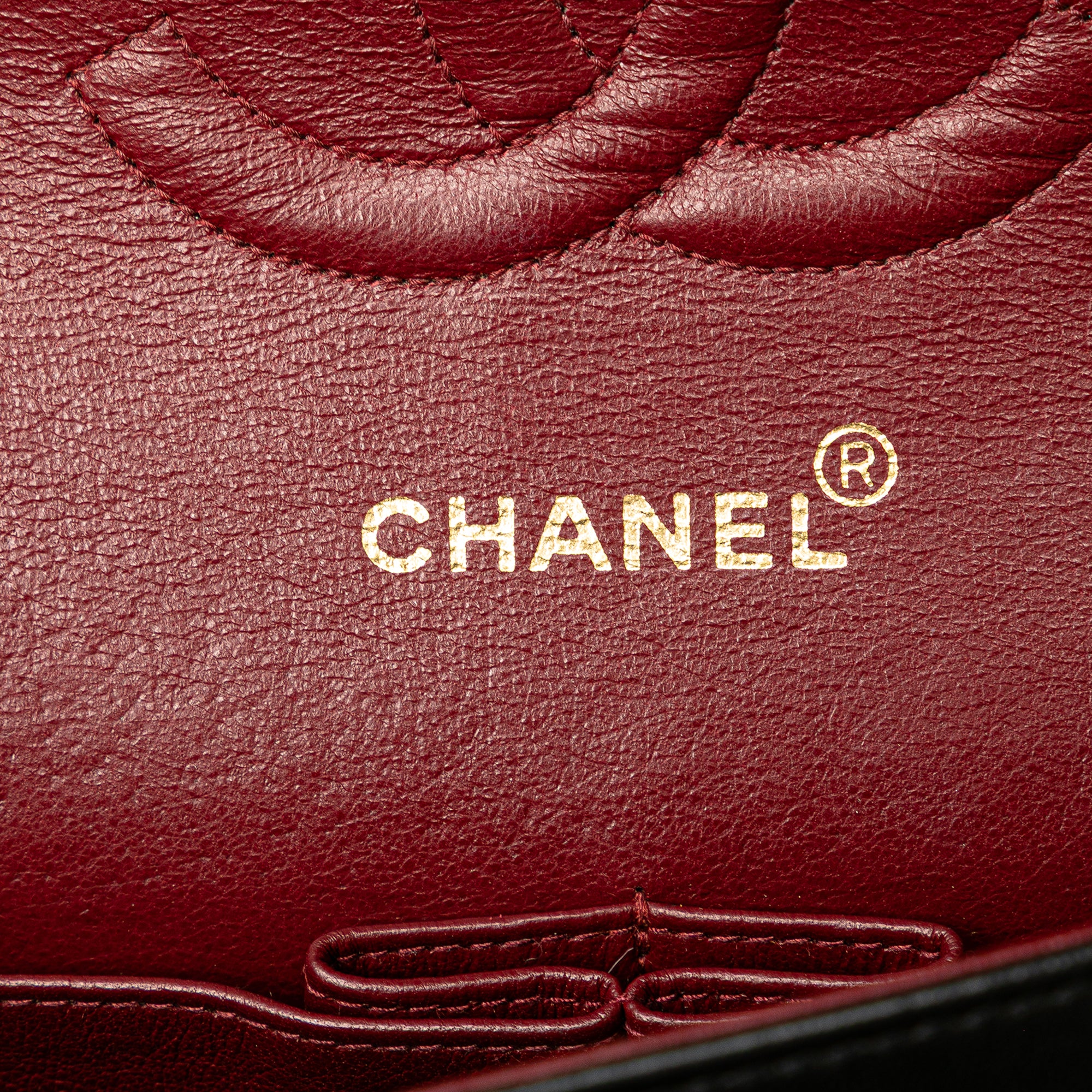 Medium Classic Lambskin Double Flap