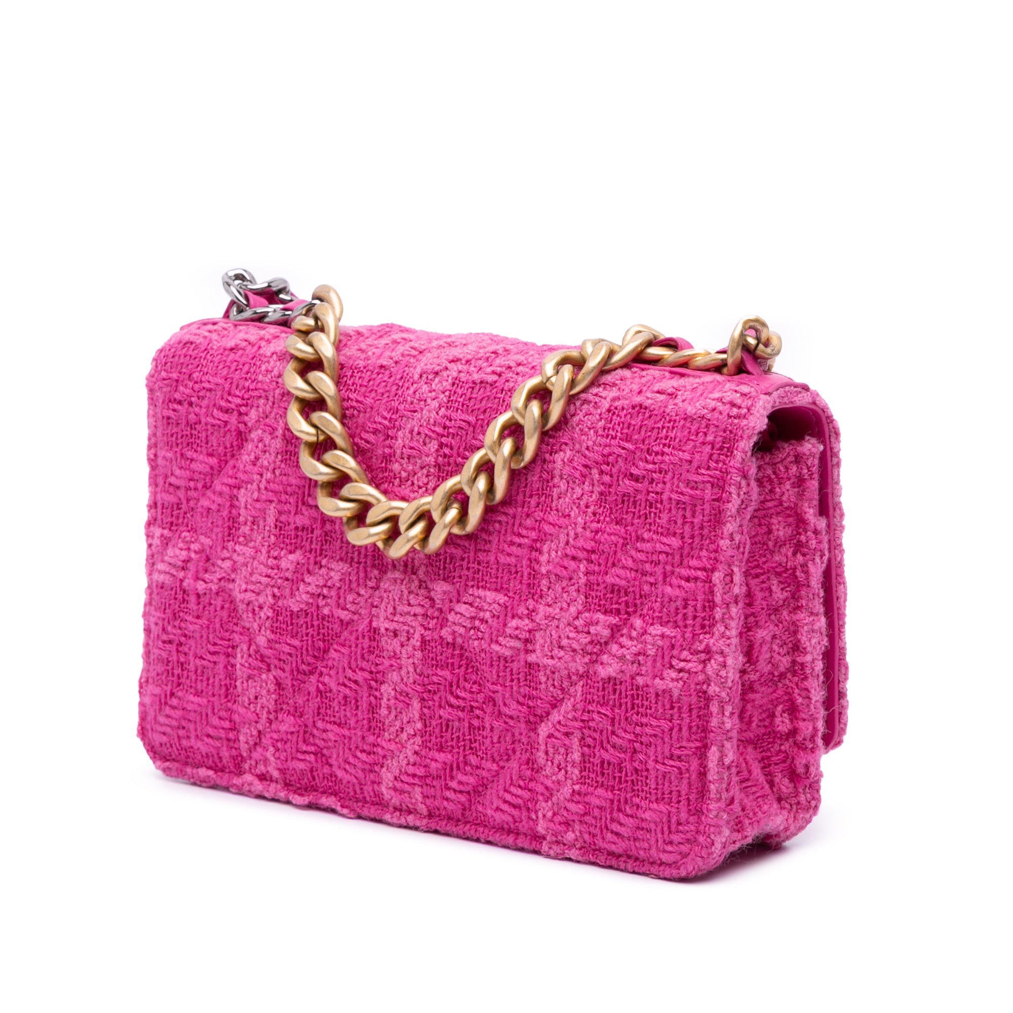 Tweed 19 Wallet On Chain
