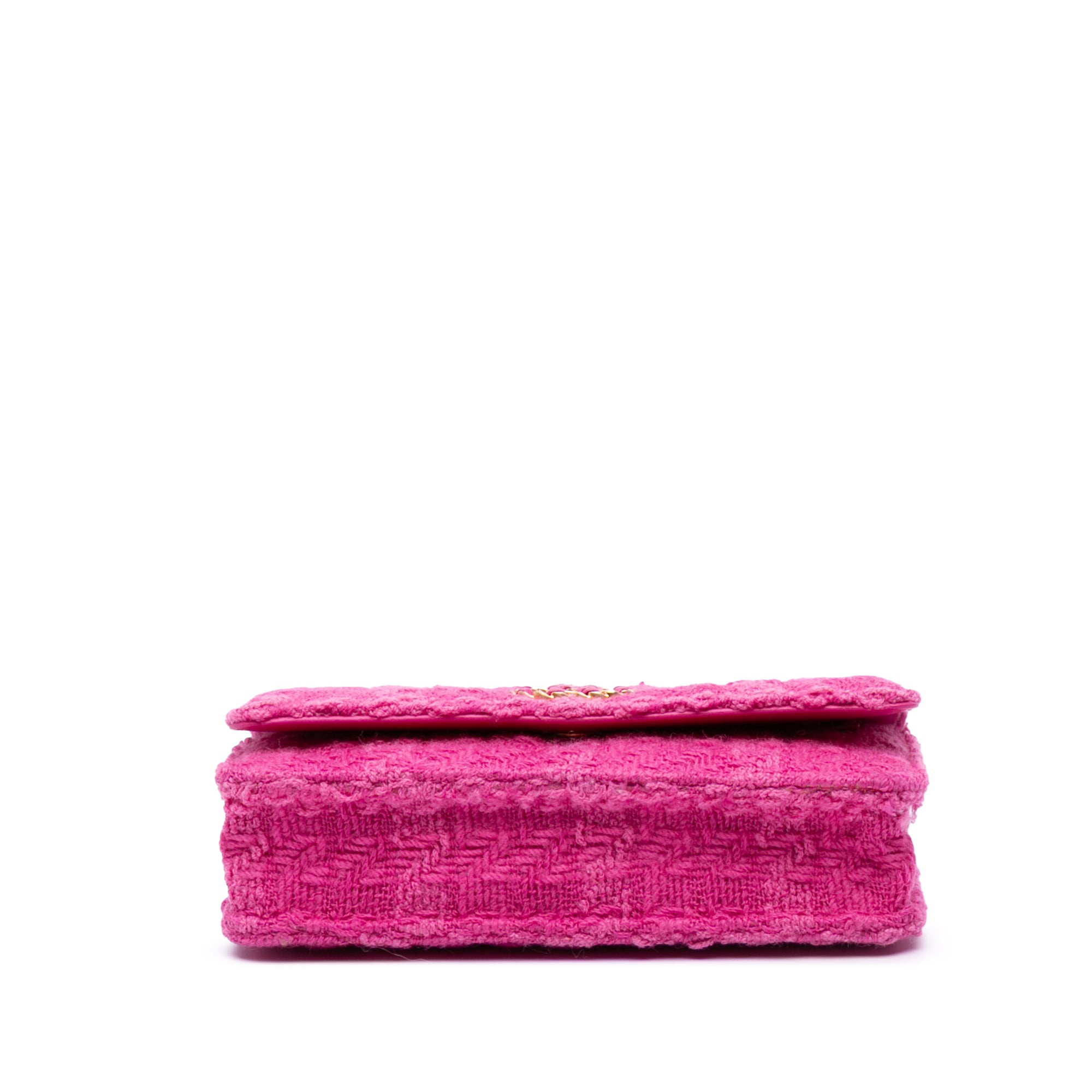 Tweed 19 Wallet On Chain