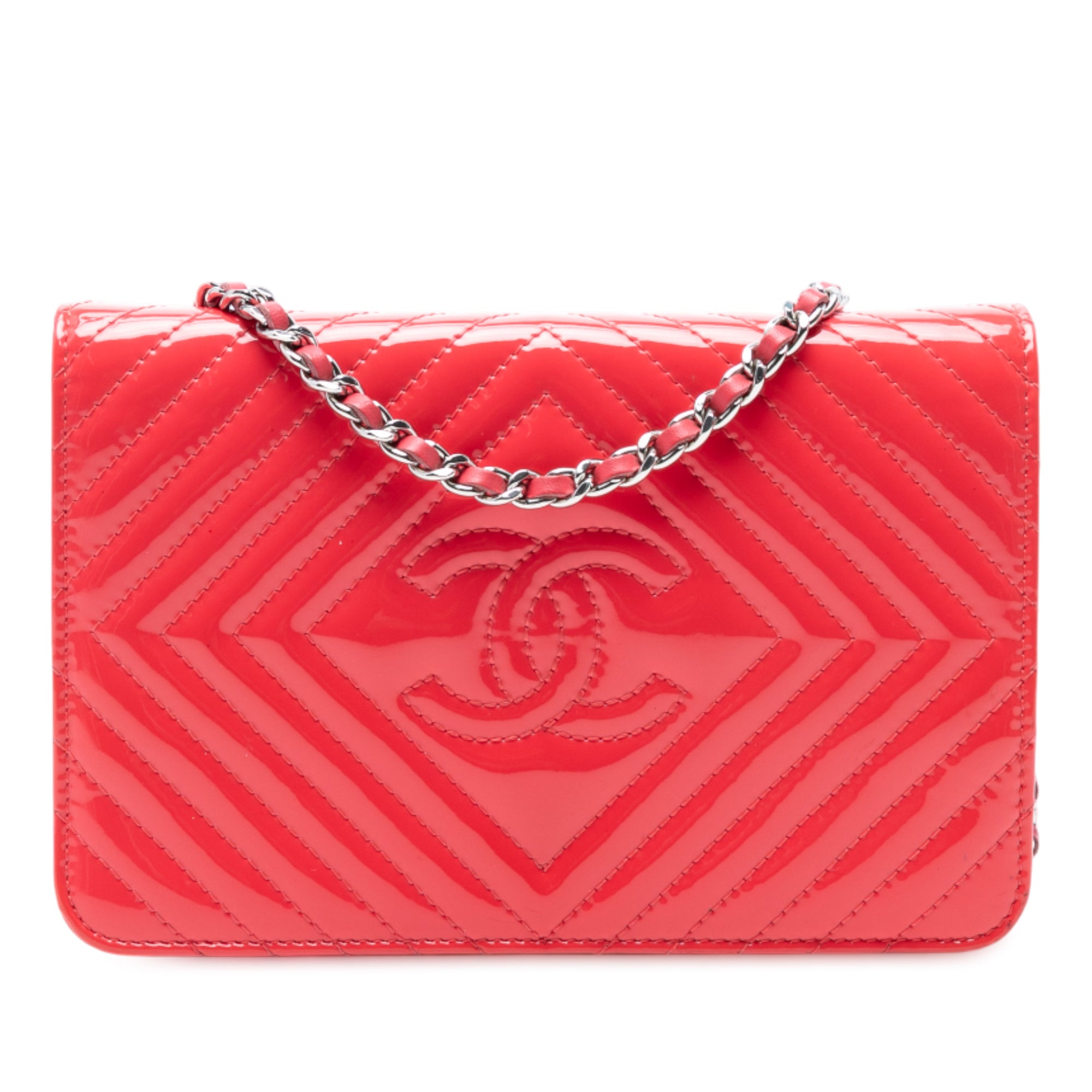 CC Patent Diamond Quilted Wallet On Chain