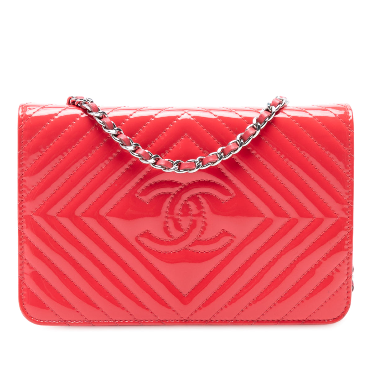 CC Patent Diamond Quilted Wallet On Chain