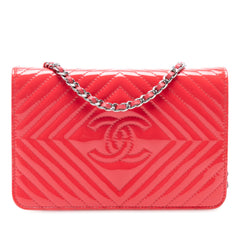 CC Patent Diamond Quilted Wallet On Chain