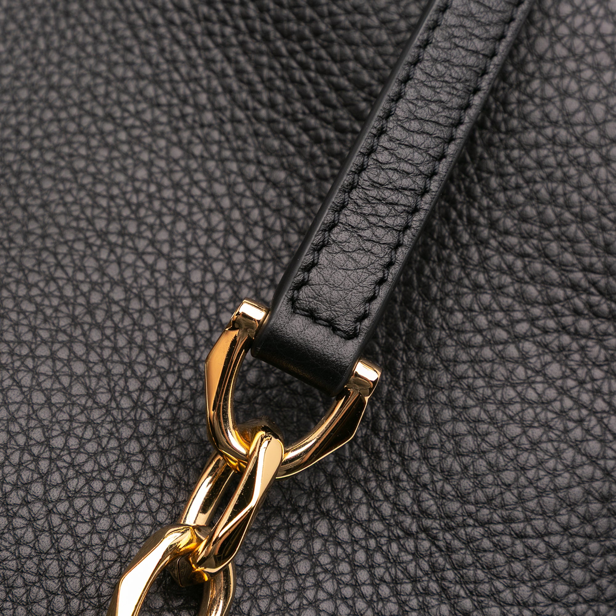 Leather Vlogo Gate Shoulder Bag