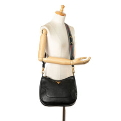 Vitello Daino Zippered Messenger Hobo