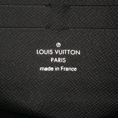 Damier Graphite Pixel Pochette Voyage MM