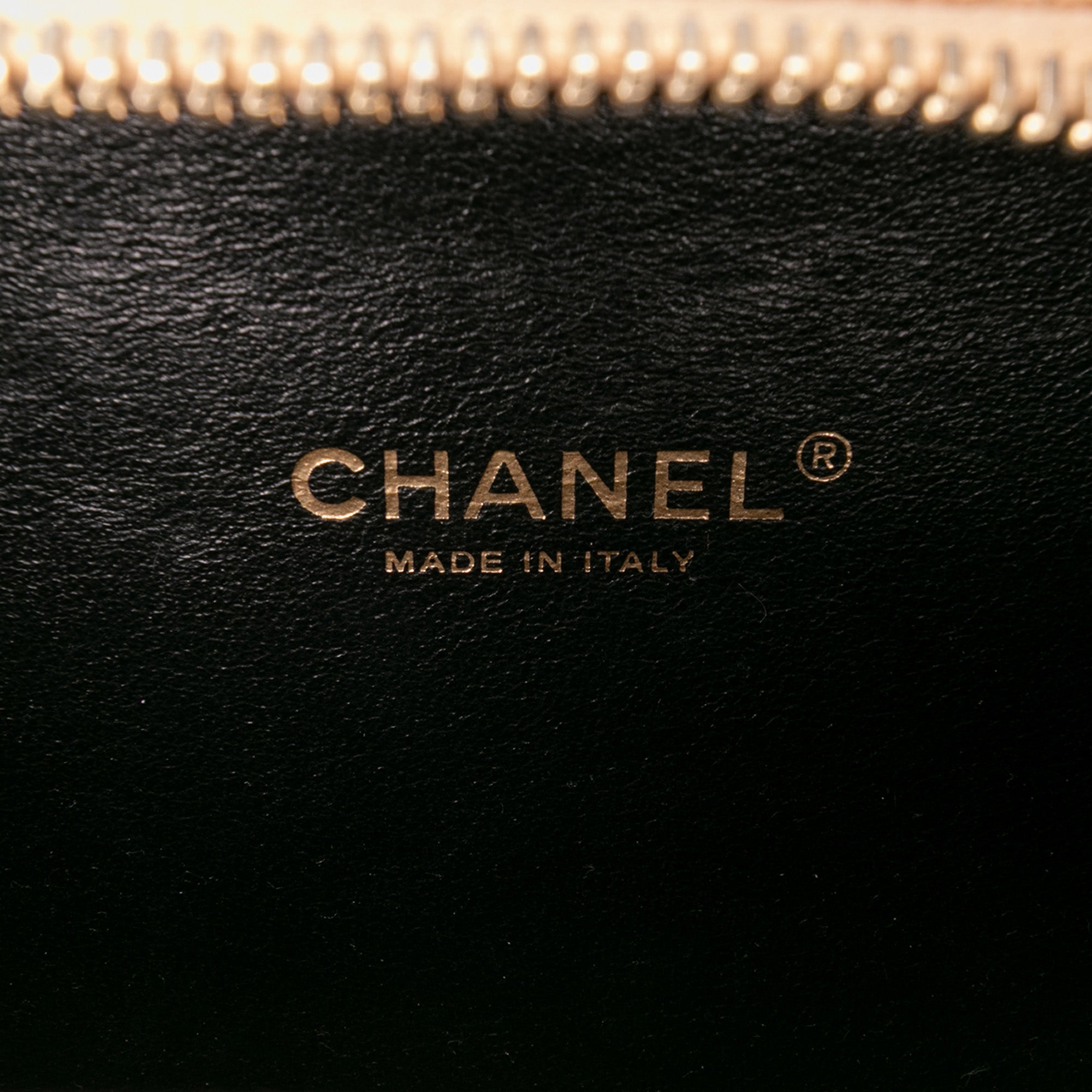 Small Caviar CC Filigree Vanity Case