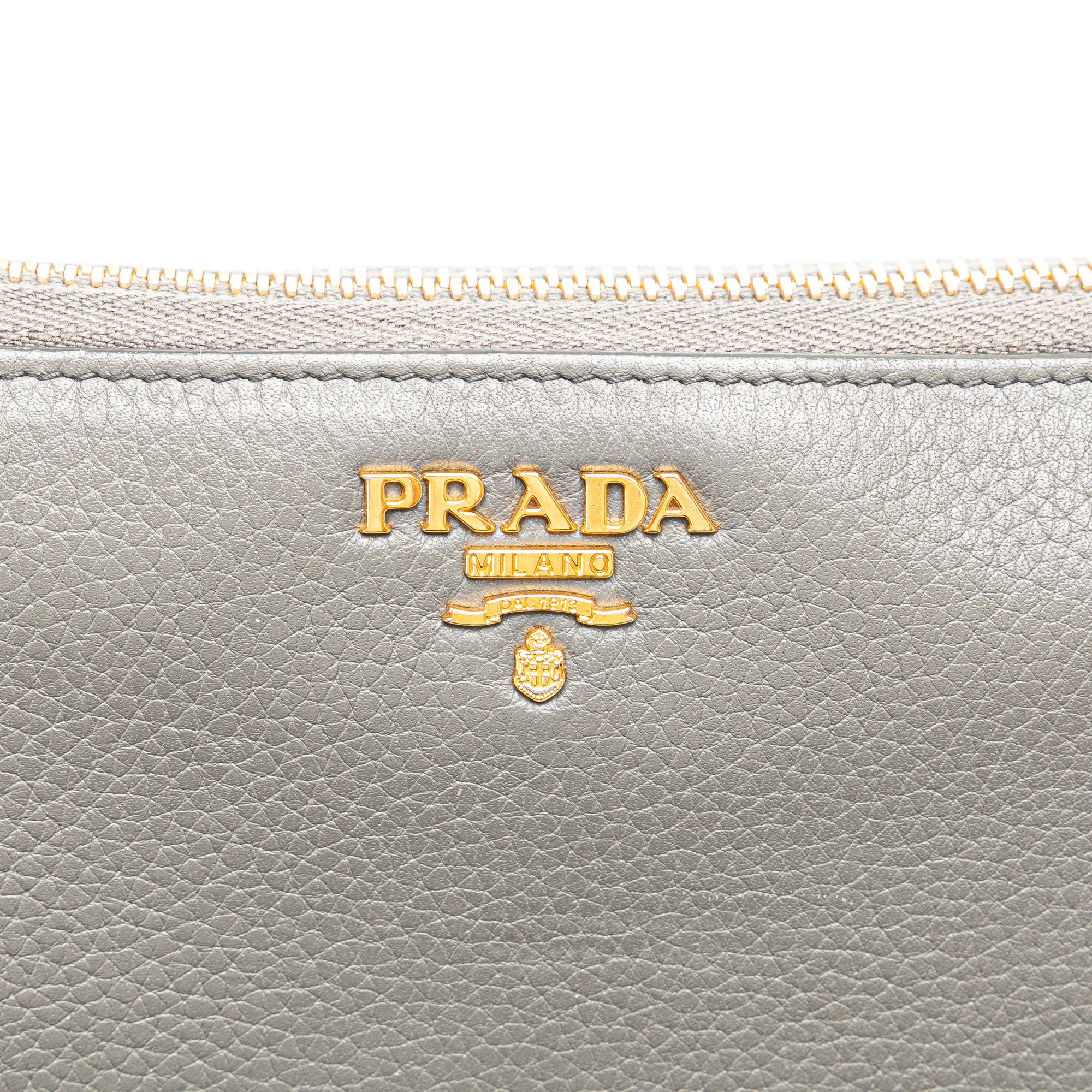 Vitello Daino Zip Around Long Wallet