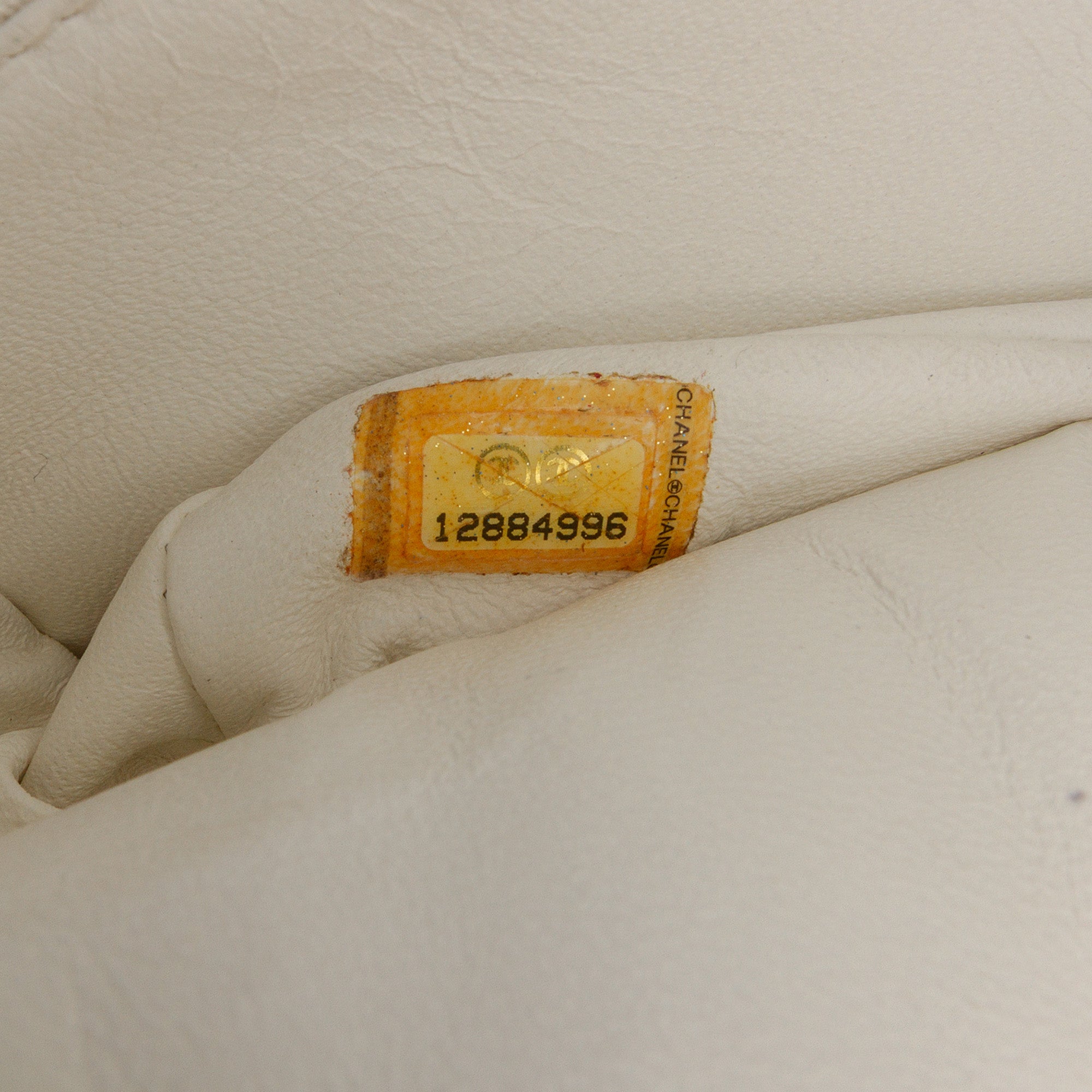 Medium Classic Caviar Double Flap