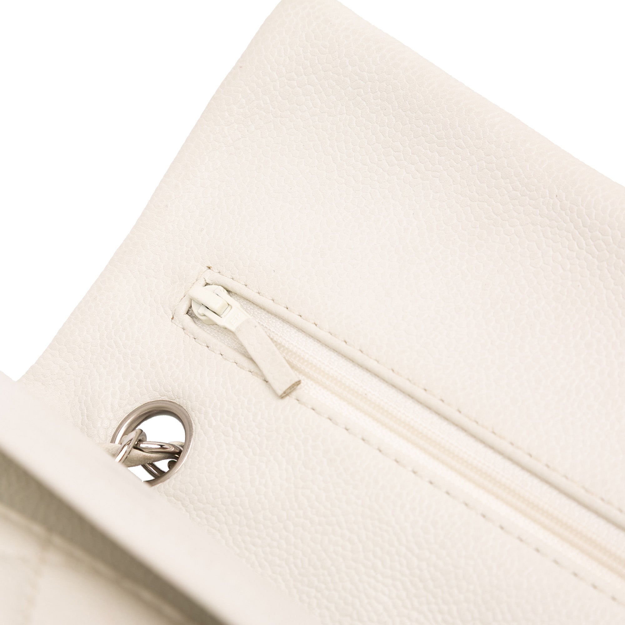 Medium Classic Caviar Double Flap