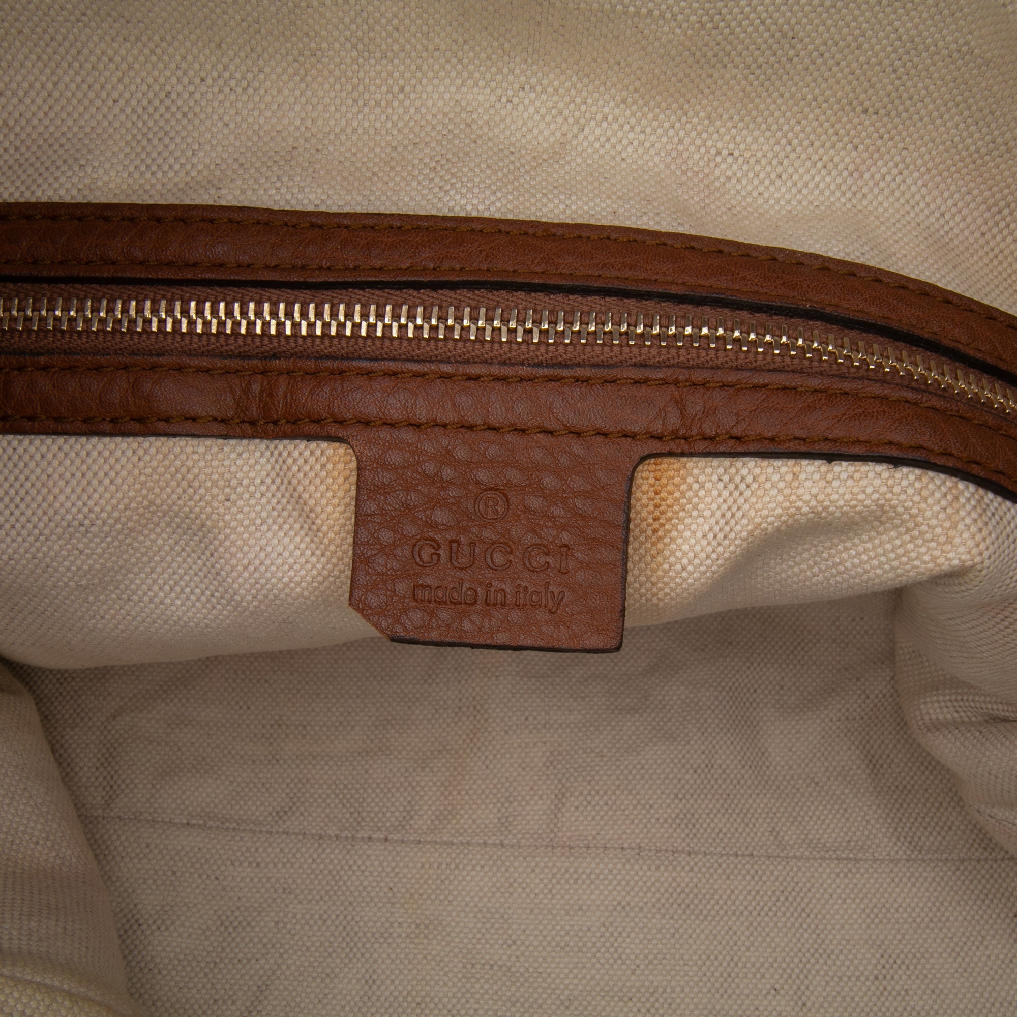 Medium GG Canvas Bella Shoulder Bag