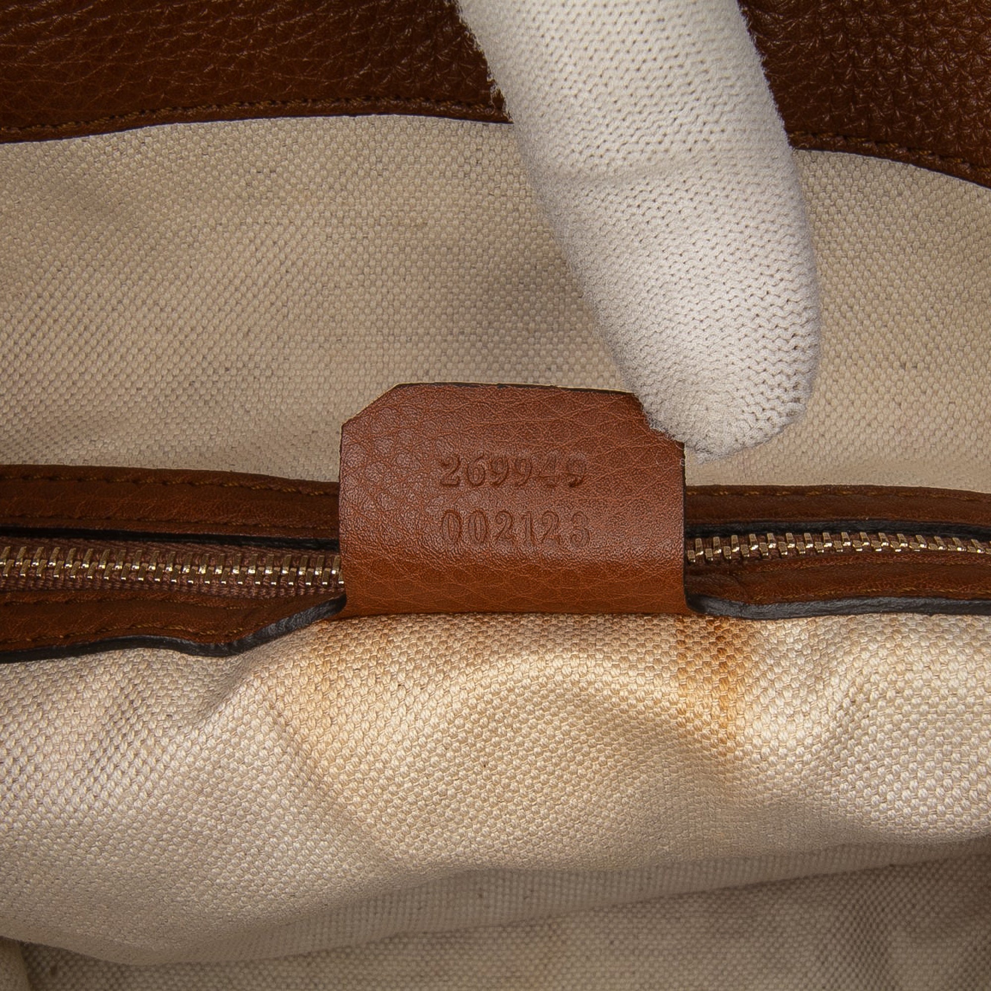 Medium GG Canvas Bella Shoulder Bag