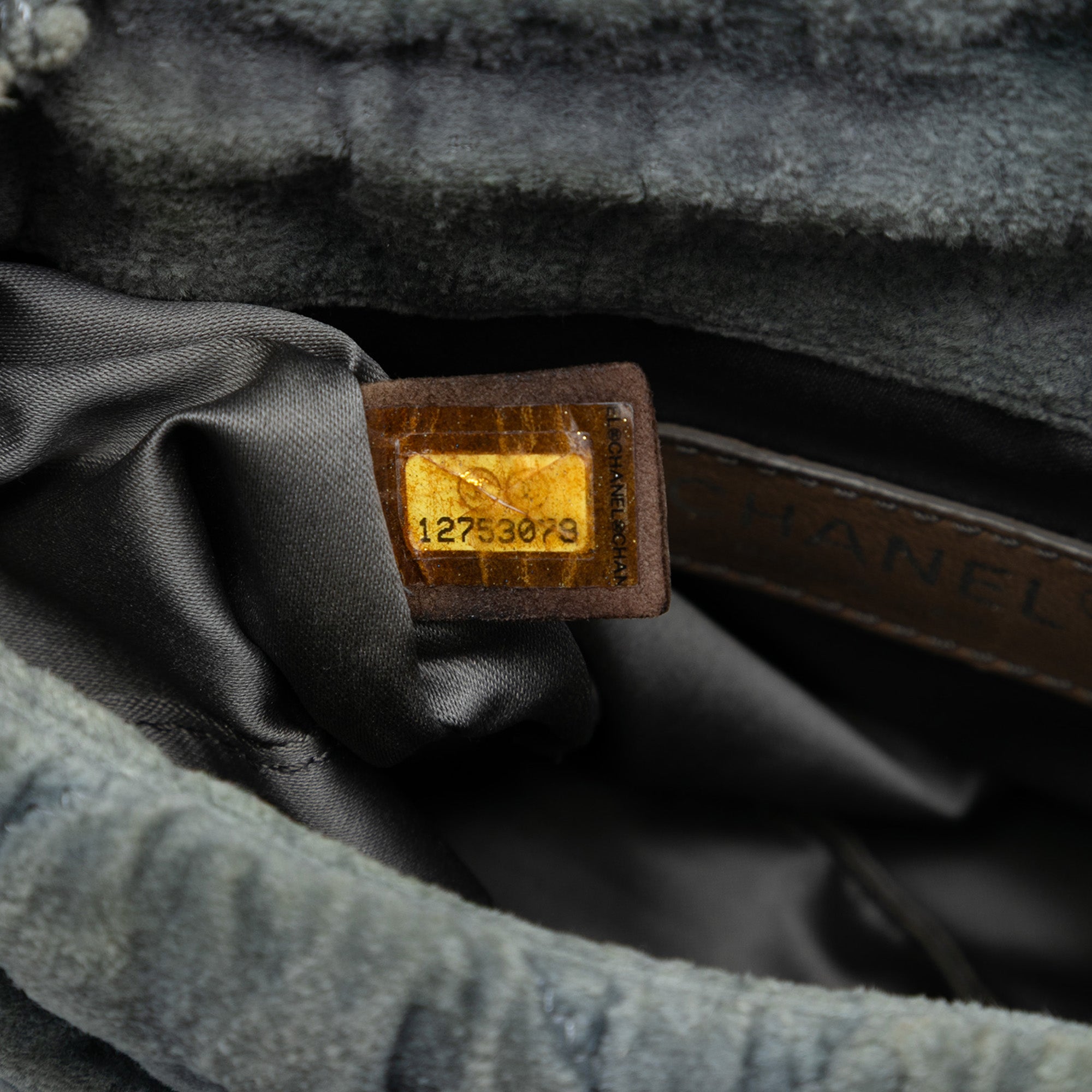 Paris Moscou Mini Velvet Bubble Quilt Flap