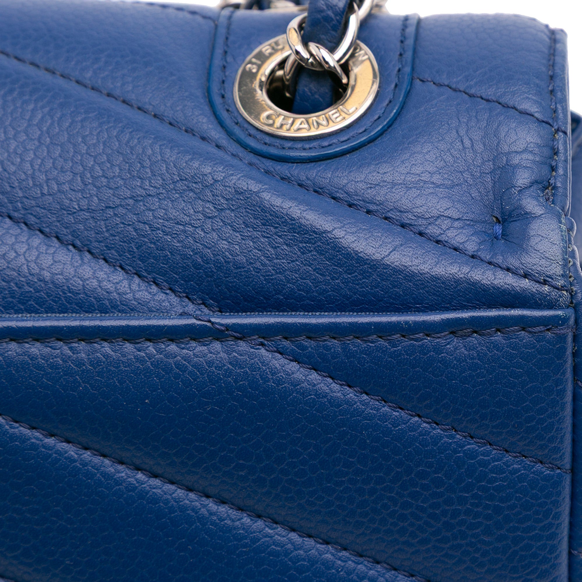Medium Chevron Caviar Data Center Envelope Flap