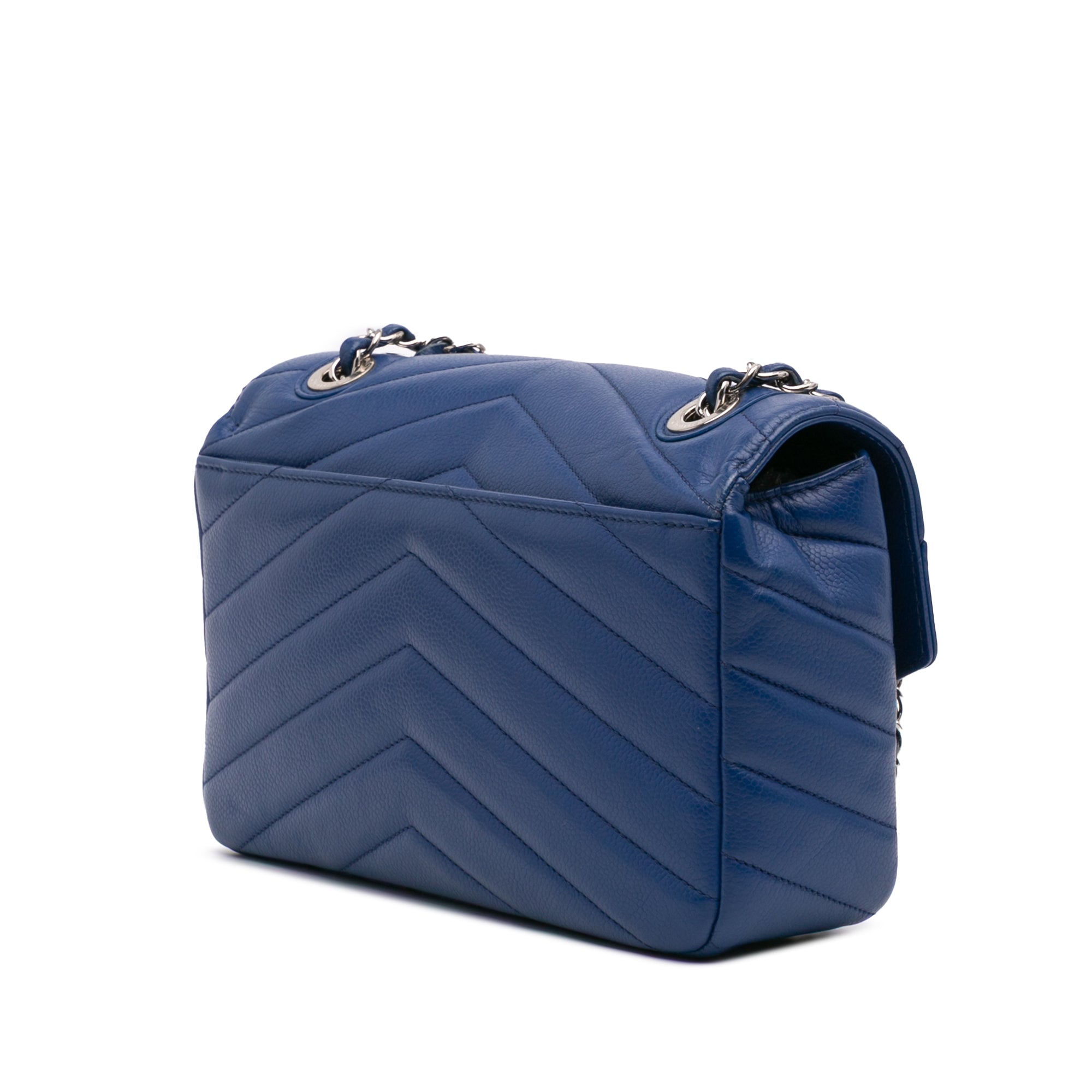 Medium Chevron Caviar Data Center Envelope Flap