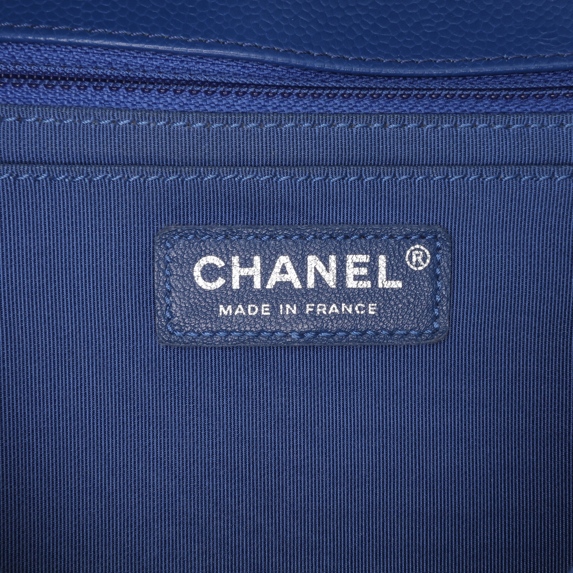 Medium Chevron Caviar Data Center Envelope Flap