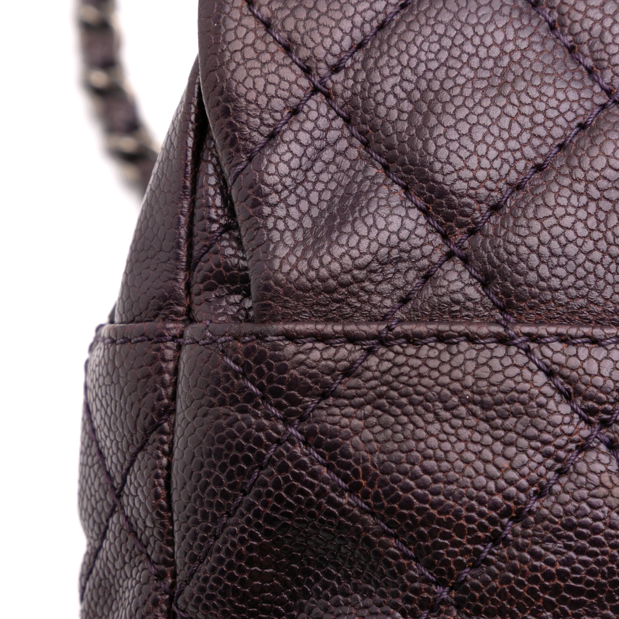 Jumbo Quilted Iridescent Caviar Easy Flap