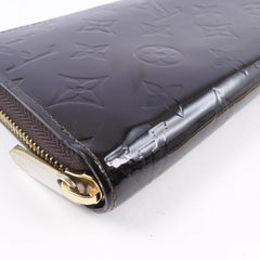 Louis Vuitton Zippy wallet